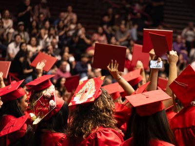 UNM Anderson grads