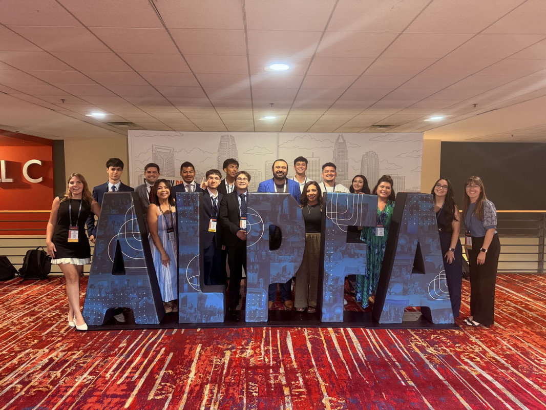 Group photo of the UNM ALPFA chapter at the national convention